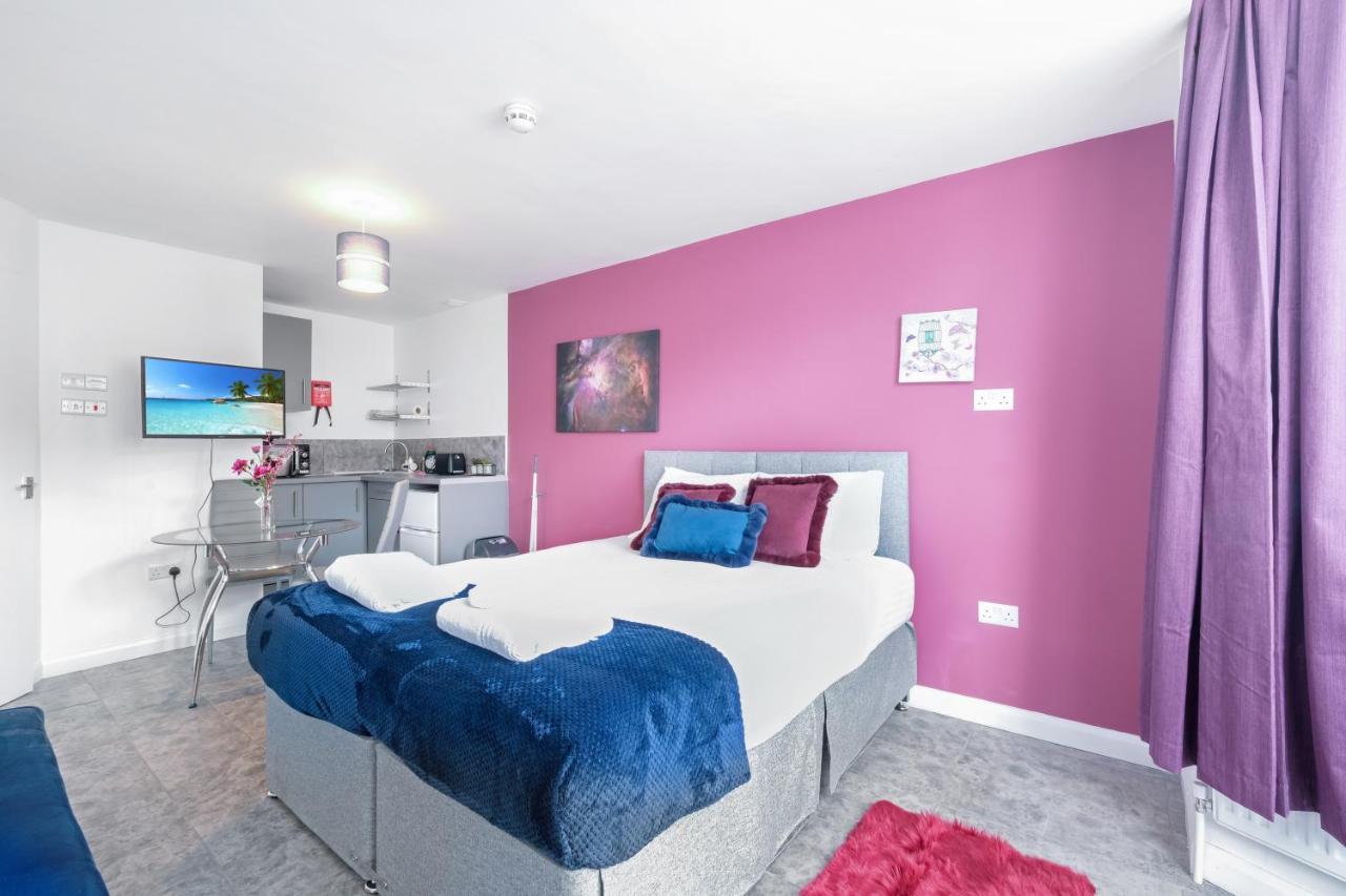 Fernbank Studios Sudbury Hill Harrow Self-Contained Studios With En-Suite Wembley Zewnętrze zdjęcie