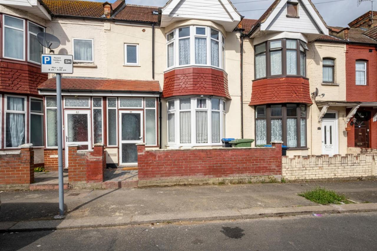 Fernbank Studios Sudbury Hill Harrow Self-Contained Studios With En-Suite Wembley Zewnętrze zdjęcie