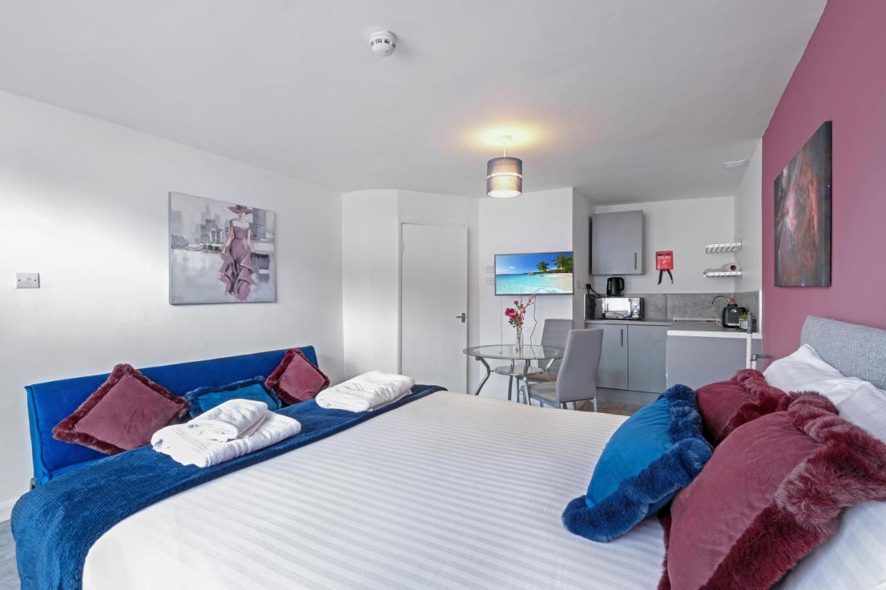 Fernbank Studios Sudbury Hill Harrow Self-Contained Studios With En-Suite Wembley Zewnętrze zdjęcie