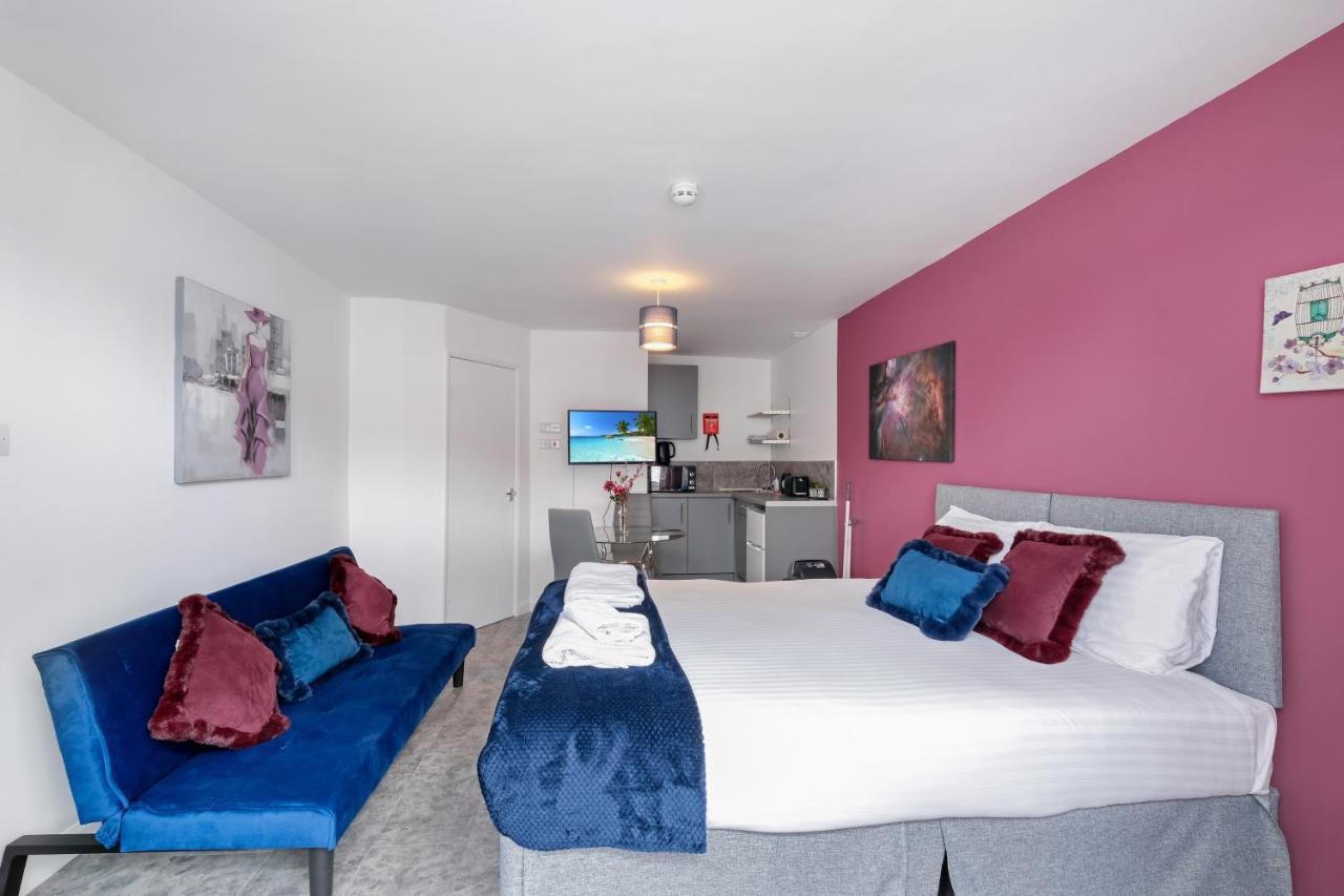Fernbank Studios Sudbury Hill Harrow Self-Contained Studios With En-Suite Wembley Zewnętrze zdjęcie