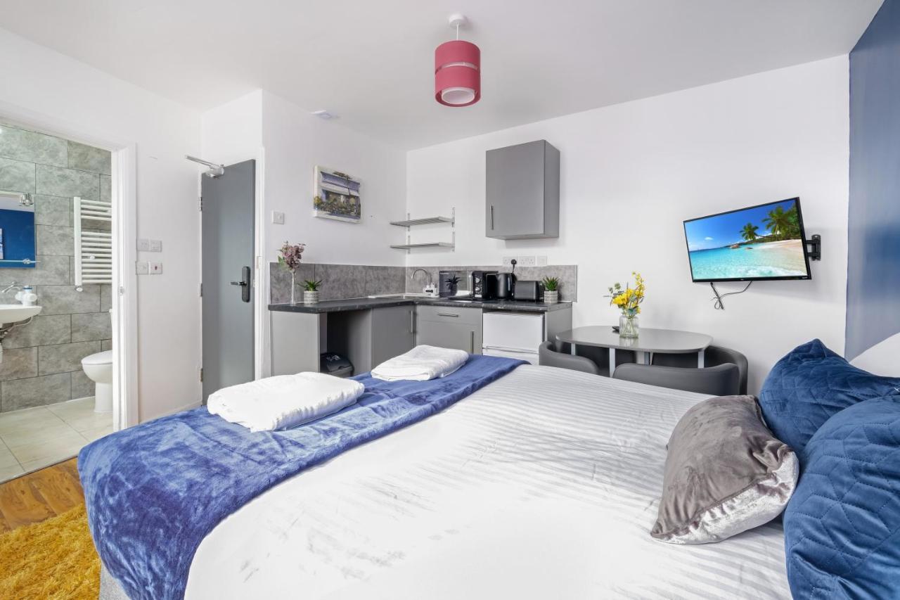 Fernbank Studios Sudbury Hill Harrow Self-Contained Studios With En-Suite Wembley Zewnętrze zdjęcie