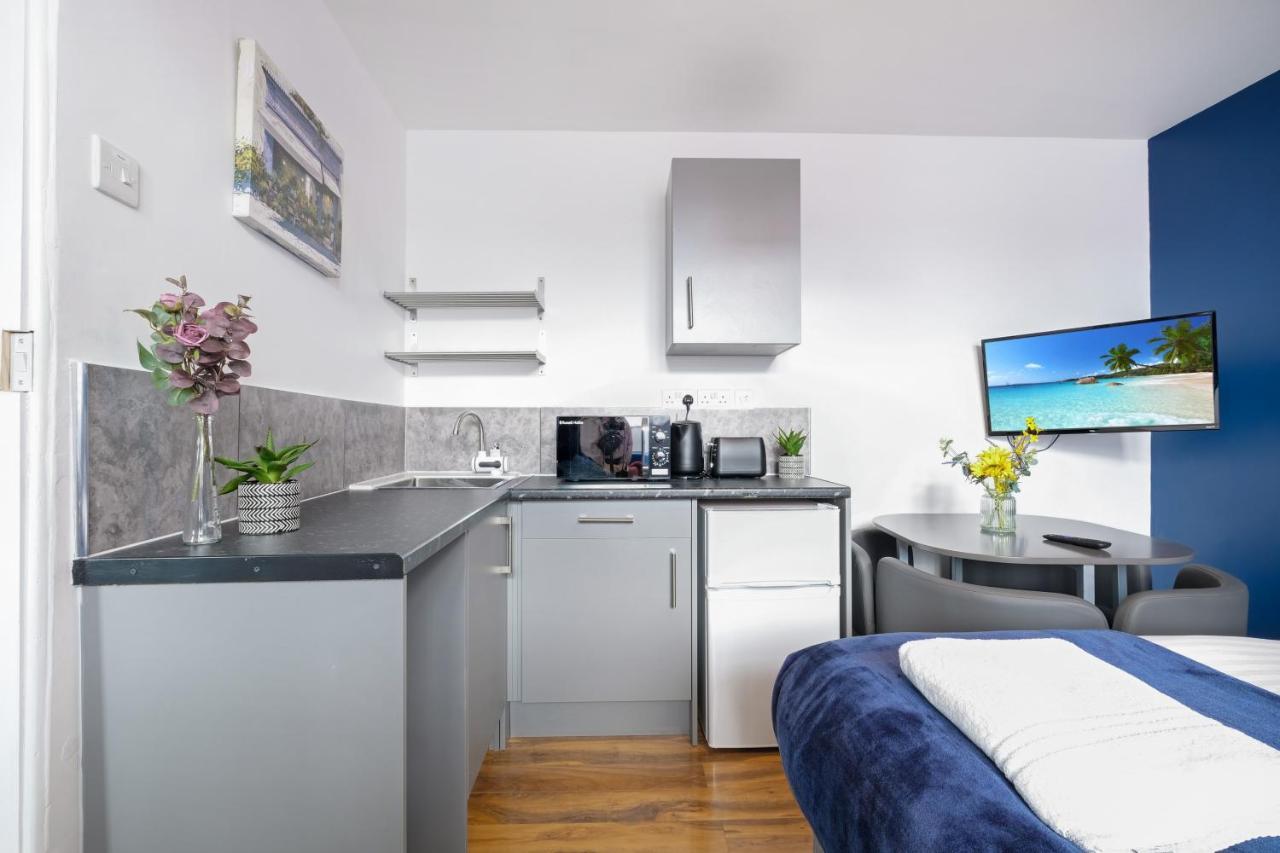 Fernbank Studios Sudbury Hill Harrow Self-Contained Studios With En-Suite Wembley Zewnętrze zdjęcie