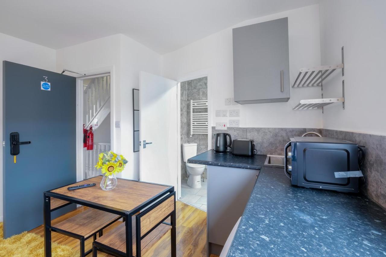Fernbank Studios Sudbury Hill Harrow Self-Contained Studios With En-Suite Wembley Zewnętrze zdjęcie
